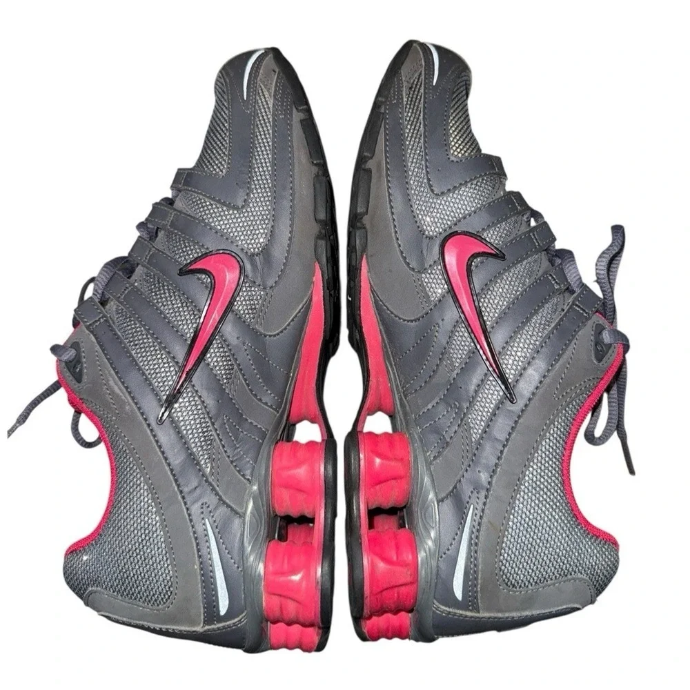 Nike Shox Navina Shoes Womens 9 Pre-Owned Sneakers Grey‎ Pink 392868-060 Cushion